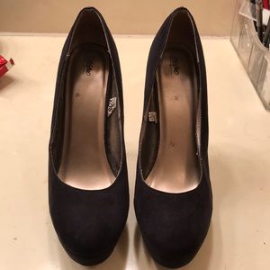 Mossimo black platform stiletto